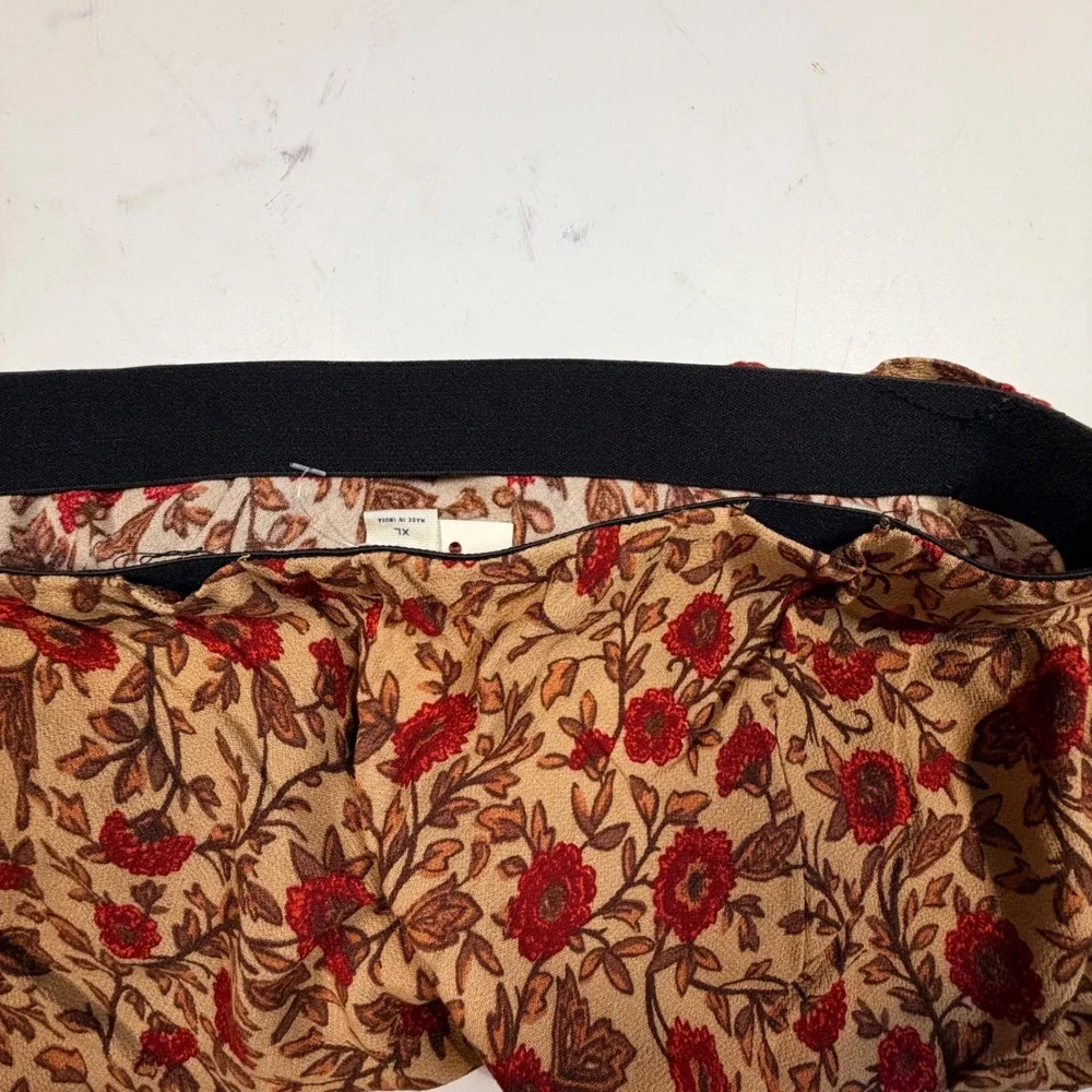 Aeropostale Skirt XL Tan Red Floral Boho Mini‎ Elastic Waist 8852